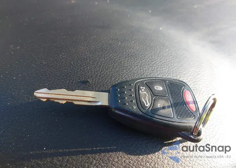 2013 Chrysler 200 Touring from USA, damaged, VIN 1C3CCBBB2DN768428